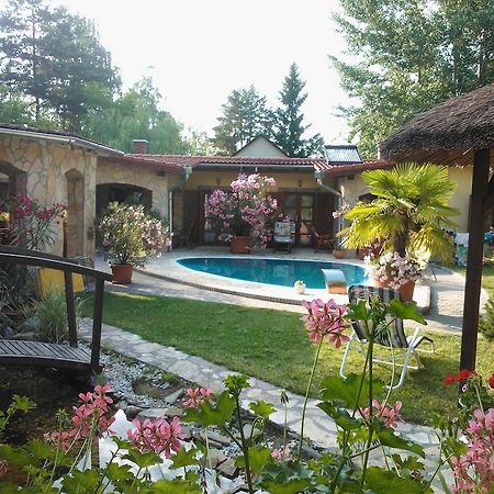 Mediterran Apartmanhaz Szántód Стая снимка