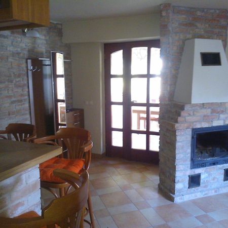 Mediterran Apartmanhaz Szántód Стая снимка