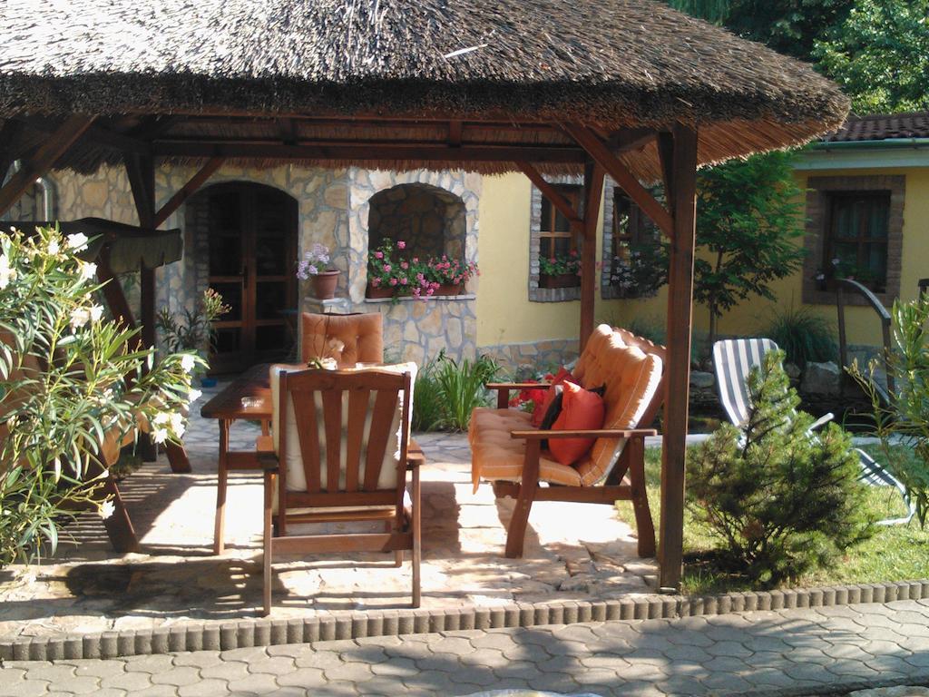 Mediterran Apartmanhaz Szántód Екстериор снимка