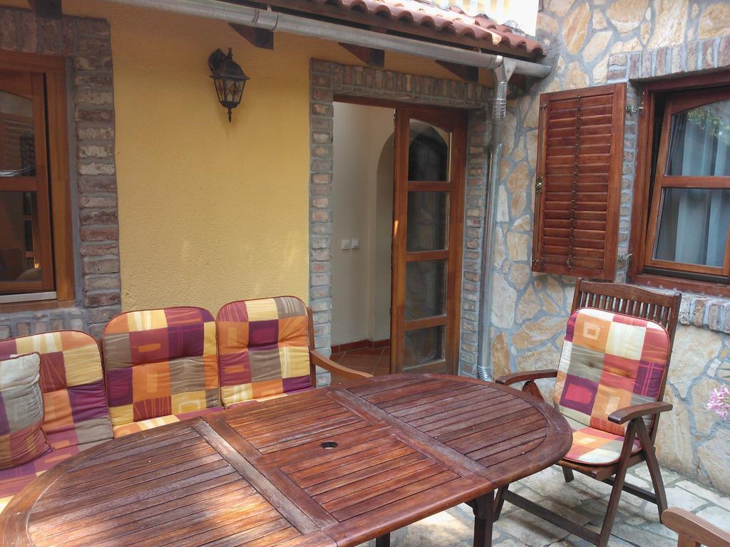 Mediterran Apartmanhaz Szántód Екстериор снимка