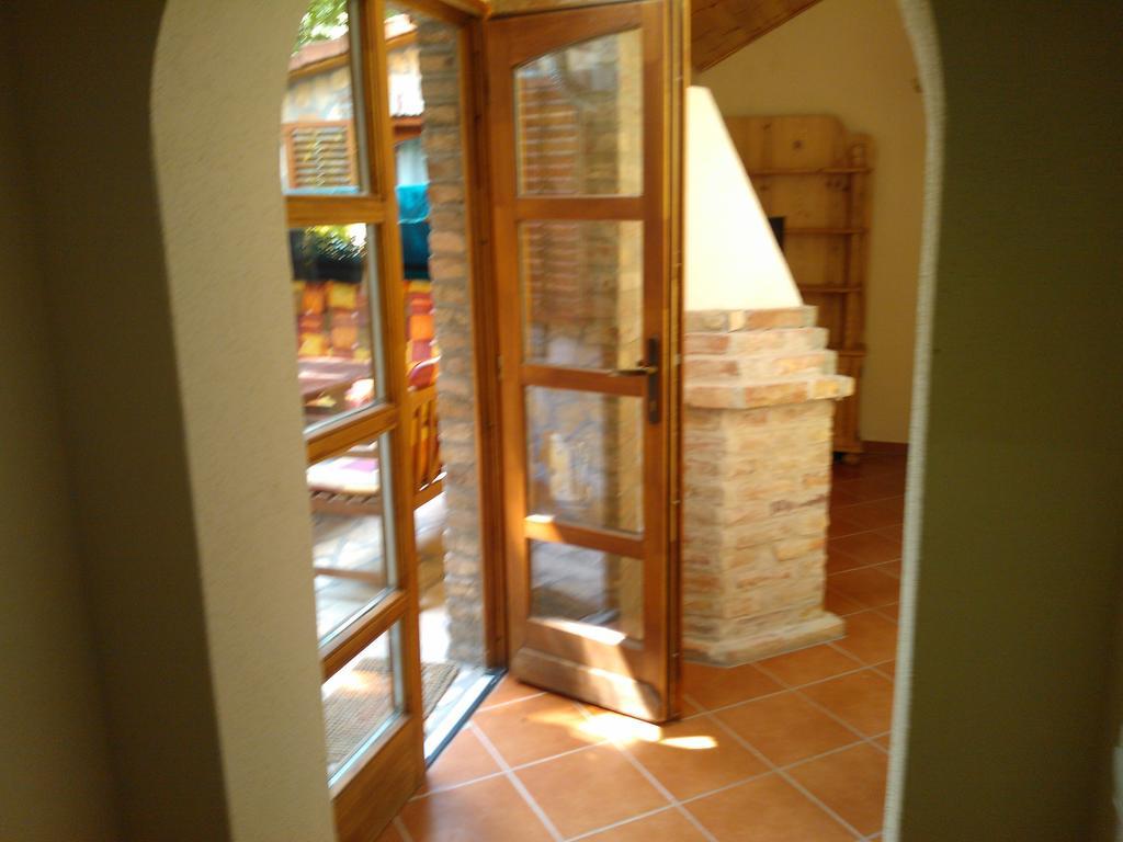 Mediterran Apartmanhaz Szántód Екстериор снимка