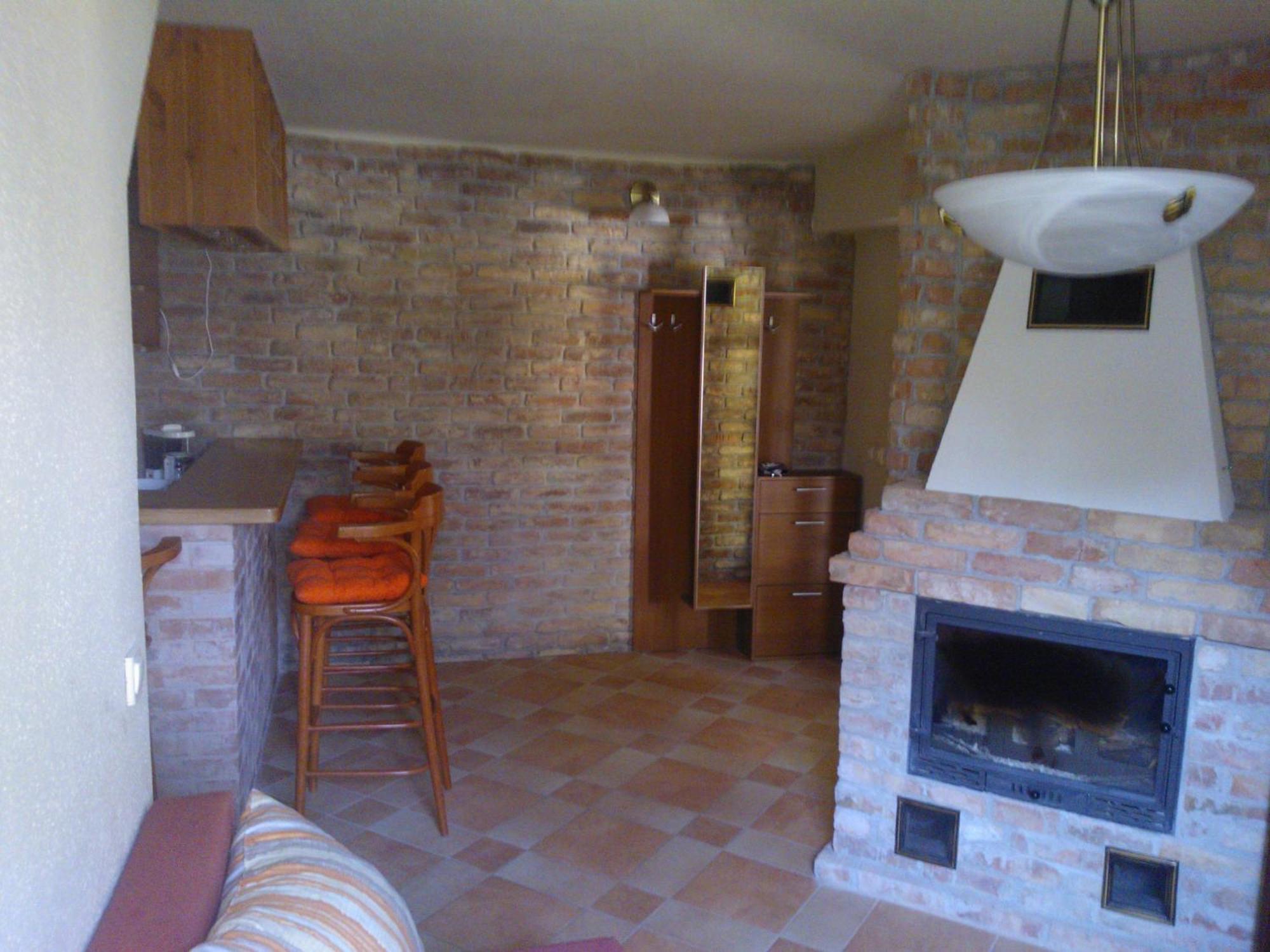 Mediterran Apartmanhaz Szántód Стая снимка