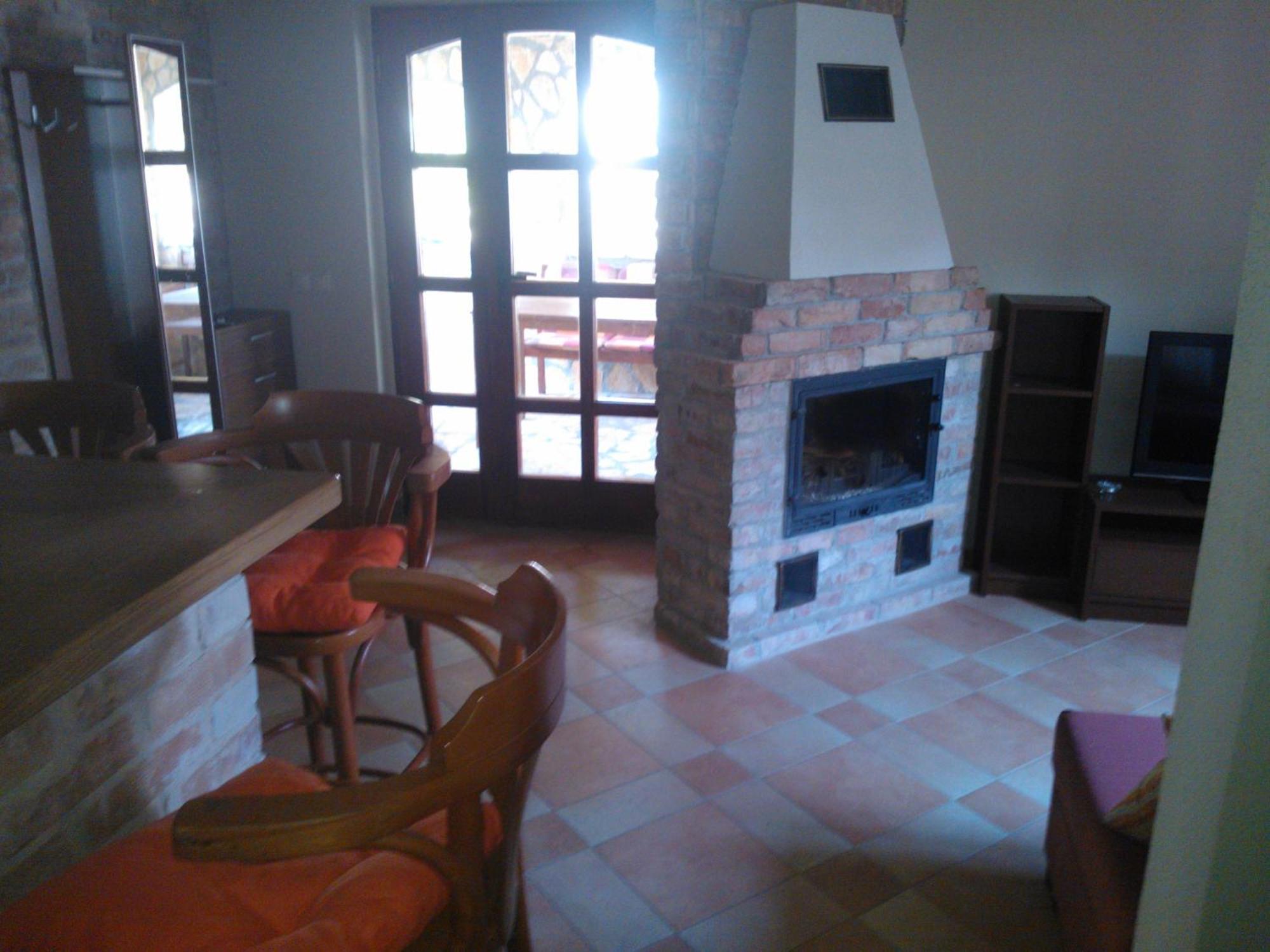 Mediterran Apartmanhaz Szántód Стая снимка